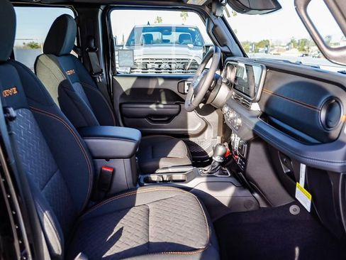 New 2026 Jeep Gladiator Mojave AWD/4WD image 21