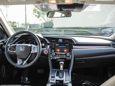 Used 2020 Honda Civic EX image 17