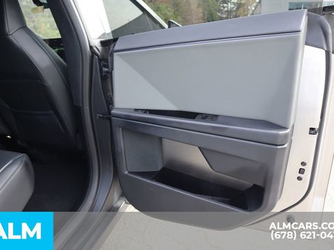 Used 2025 Tesla Cybertruck AWD Crew Cab image 25