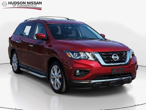 Used 2019 Nissan Pathfinder SL w/ SL Premium Package image 1