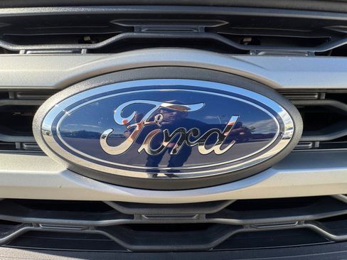 Used 2024 Ford Expedition XLT AWD/4WD image 23