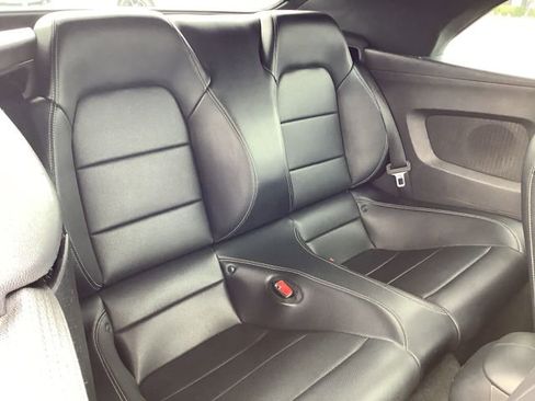 Used 2016 Ford Mustang Premium RWD image 31