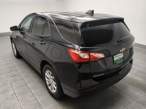 Used 2021 Chevrolet Equinox LS w/ LS Convenience Package FWD image 5