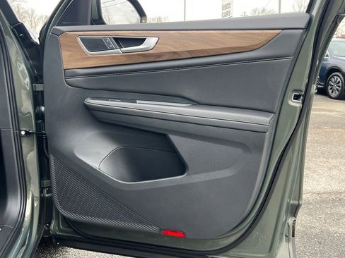 New 2026 Volkswagen Atlas SE image 8