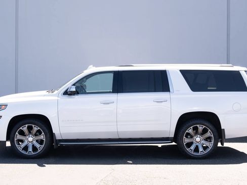 Used 2016 Chevrolet Suburban LTZ AWD/4WD image 31