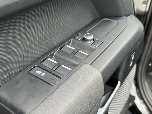 Used 2020 Land Rover Defender 110 S image 12