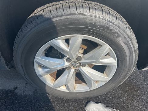 Used 2019 Volkswagen Atlas SE w/ Towing Package image 7