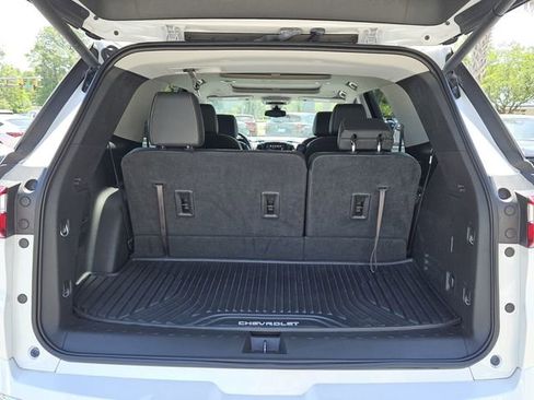Used 2019 Chevrolet Traverse Premier w/ Driver Confidence II Package FWD image 6