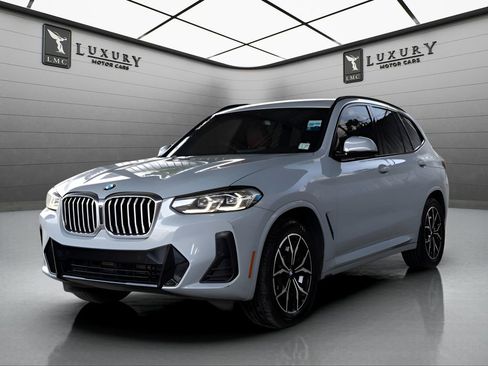 Used 2022 BMW X3 xDrive30i w/ M Sport Package 2 AWD/4WD image 4