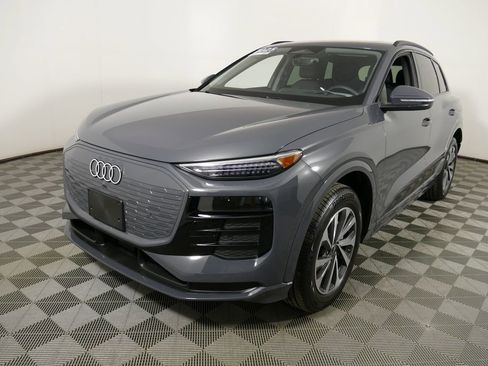 Certified 2025 Audi Q6 e-tron Premium Plus w/ Premium Plus image 28