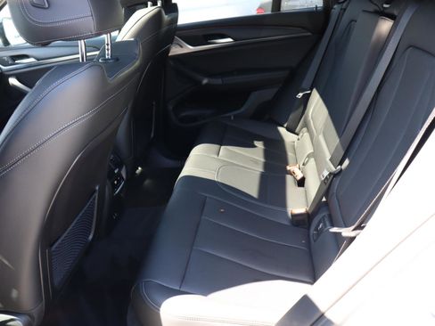 Used 2025 BMW X4 xDrive30i w/ Premium Package image 14