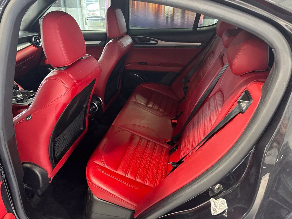 Used 2018 Alfa Romeo Stelvio Ti Sport AWD/4WD image 19