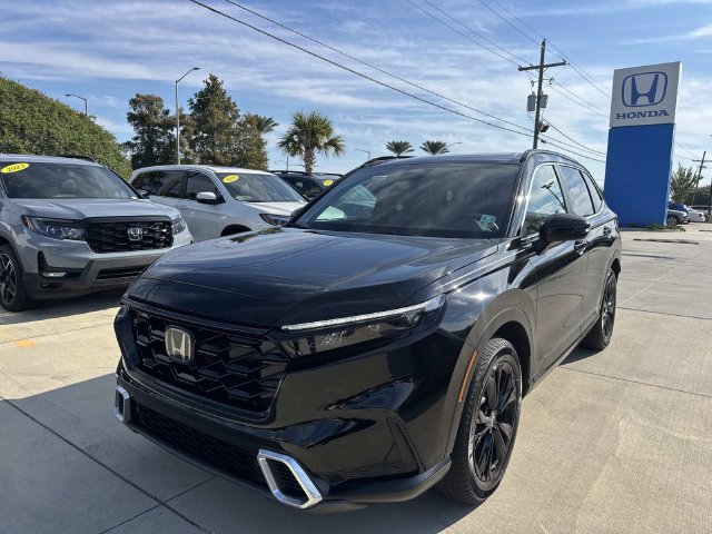 Used 2024 Honda CR-V Sport Touring image 3