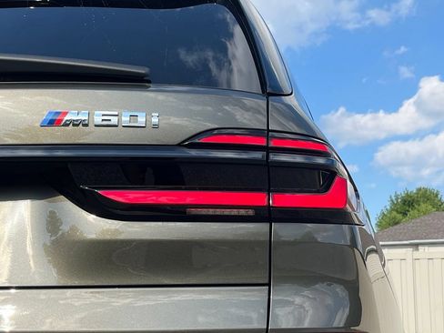 Used 2025 BMW X7 M60i AWD/4WD image 13