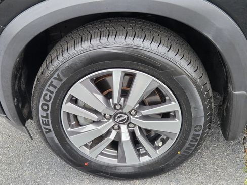 Used 2022 Nissan Pathfinder SL FWD image 18