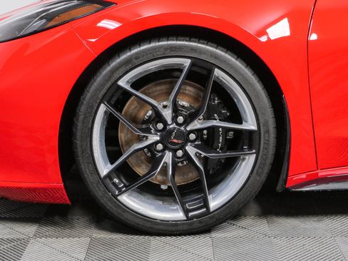 Used 2025 Chevrolet Corvette Z06 RWD image 28
