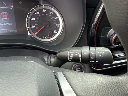 Used 2020 Toyota Highlander L AWD/4WD image 37