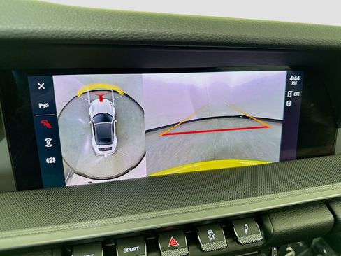 Used 2022 Porsche 911 Carrera image 17