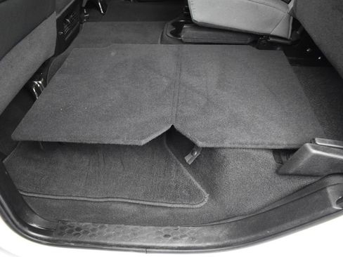 Used 2022 RAM 1500 Classic SLT image 35