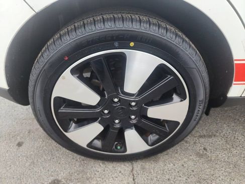 Used 2016 Kia Soul + w/ Designer's Package image 19