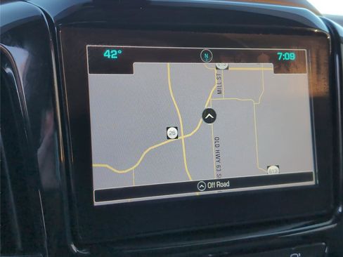 Used 2018 Chevrolet Traverse Premier w/ Driver Confidence II Package image 17