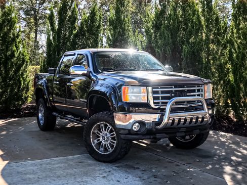 Used 2010 GMC Sierra 1500 SLE w/ Power Pack Plus image 2