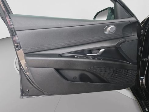 Used 2023 Hyundai Elantra SEL FWD image 13
