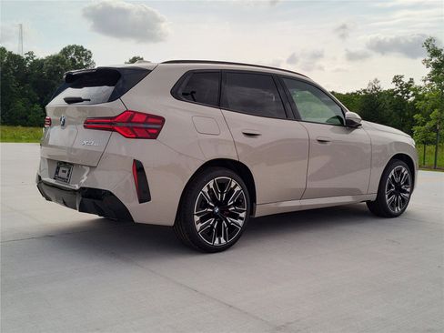 New 2026 BMW X3 xDrive30 w/ Premium Package AWD/4WD image 4
