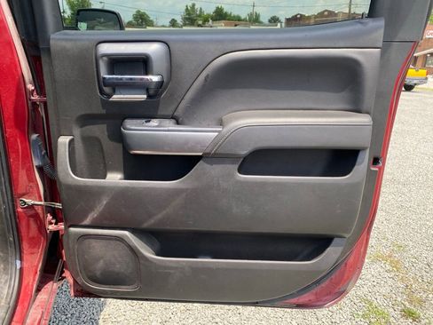 Used 2018 Chevrolet Silverado 1500 LT w/ All Star Edition image 17