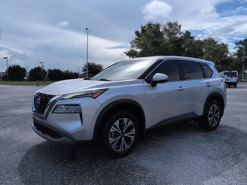 Used 2022 Nissan Rogue SV FWD image 7
