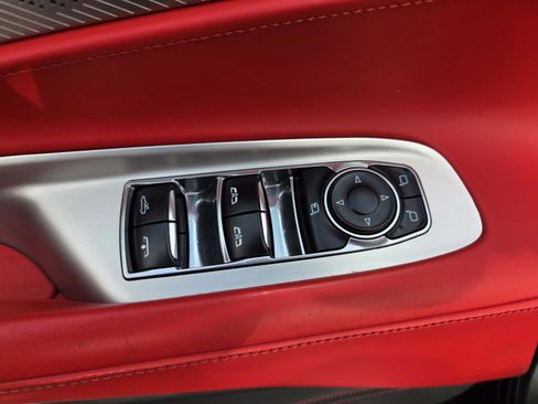 Used 2023 Chevrolet Corvette Stingray Premium Conv w/ Z51 Performance Package image 17