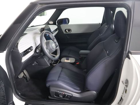 Certified 2025 MINI Cooper S image 19