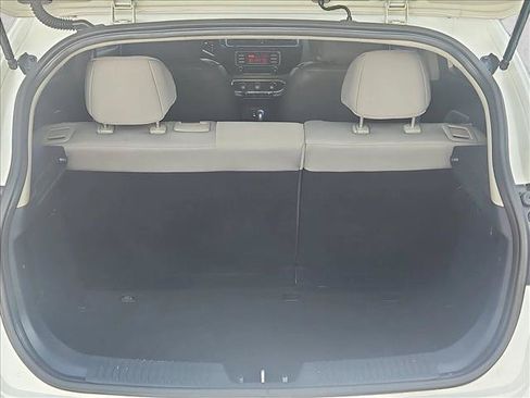Used 2016 Kia Rio LX FWD image 6