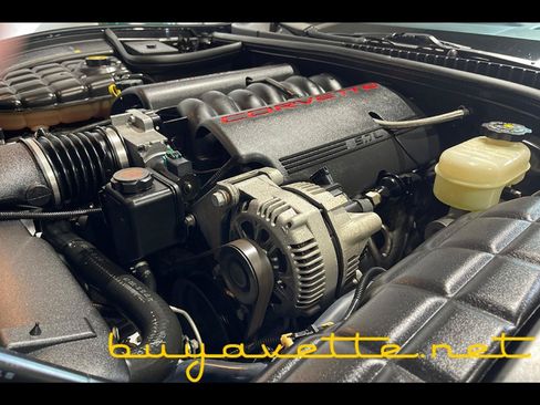 Used 2001 Chevrolet Corvette Convertible w/ Preferred Equipment Group2 RWD image 28