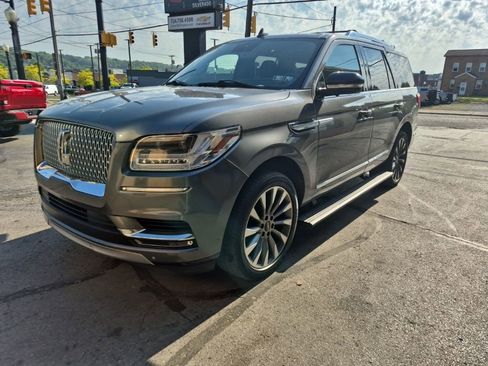 Used 2021 Lincoln Navigator Reserve AWD/4WD image 3