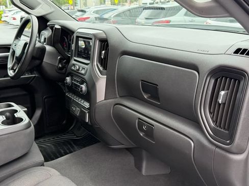 Used 2022 Chevrolet Silverado 1500 Custom RWD image 18