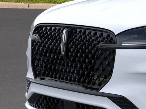 New 2026 Lincoln Aviator 2WD image 17