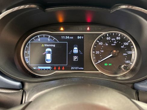 Used 2025 Nissan Versa SV FWD image 32