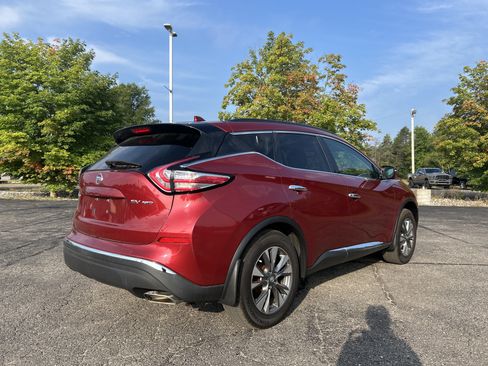Used 2017 Nissan Murano SV AWD/4WD image 4