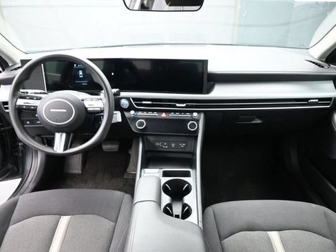 Used 2025 Hyundai Sonata SEL FWD image 16