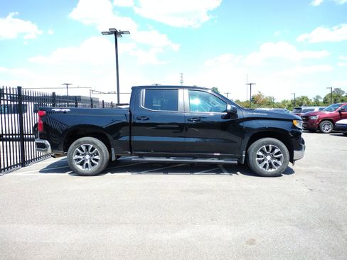 Used 2023 Chevrolet Silverado 1500 LT AWD/4WD image 4