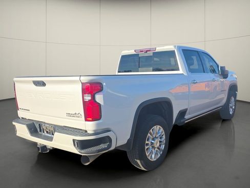 Used 2021 Chevrolet Silverado 2500 High Country w/ Z71 Off-Road Package image 8
