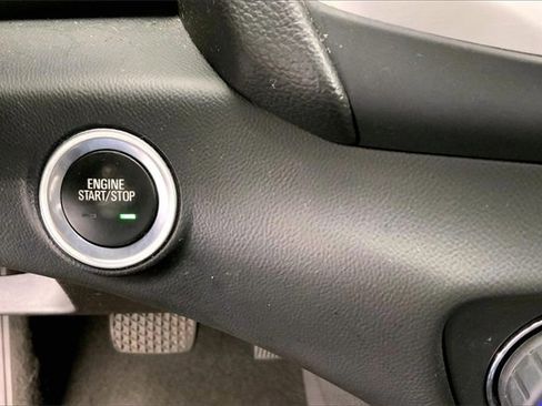 Used 2018 GMC Terrain SLT w/ Preferred Package image 31