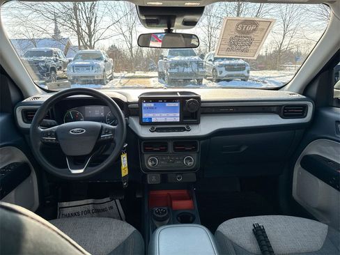 Used 2024 Ford Maverick XLT image 10