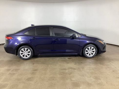 Used 2023 Toyota Corolla LE FWD image 5