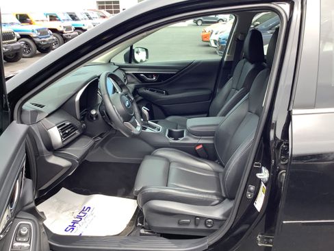 Used 2025 Subaru Outback Limited AWD/4WD image 7