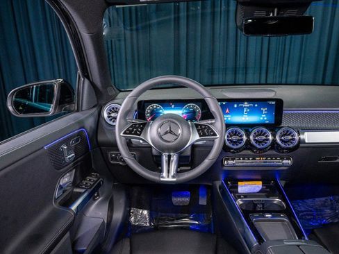 Certified 2025 Mercedes-Benz GLB 250 image 15