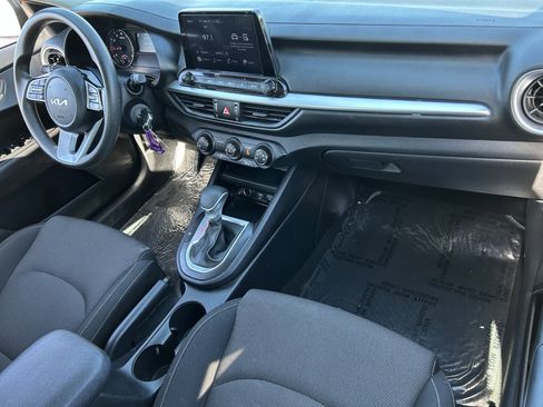 Used 2024 Kia Forte LXS image 11