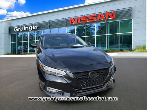 Used 2022 Nissan Sentra SR w/ Midnight Edition FWD image 2