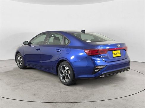 Used 2021 Kia Forte LXS image 3